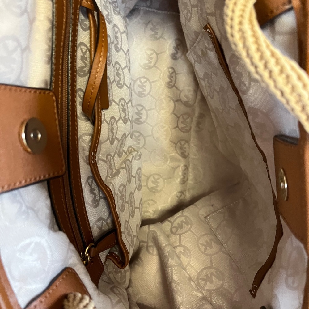 Michael Kors Purse - Picture 5 of 6
